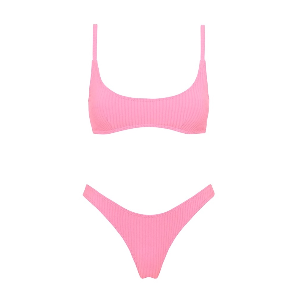 TRIANGL BIKINI!